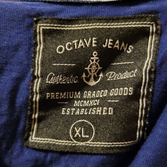 Tshirt - Picture 2 of 2